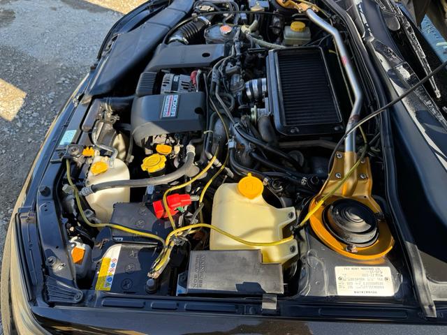 レガシィＢ４ ＲＳＫリミテッド　ワンオーナー車。ＥＪ２０ツインターボ，５ＭＴ，クラッチ，ラジエター，タイベル，パワステＰ，オルタネーター，シフトブッシュ交換歴あり。純正ビルシュタイン，フジツボマフラー，ナビ，ＥＴＣ，エアロＳＰ．．（48枚目）
