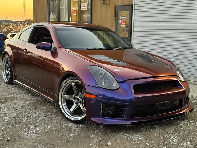 スカイライン ３５０ＧＴ　プレミアム　即ドリ仕様，６速ＭＴ，ＨＰＩラジエタ，ＨＰＩオイルクーラー，マフラー，ＯＲＣクラッチ，ニスモデフ，切角ＵＰ，ロベルタ，車高調，マジョーラオールペン，フルエアロ，ＷＯＲＫ２０インチ，セキュリティｅｔｃ．（5枚目）