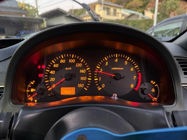 スカイライン ３５０ＧＴ　プレミアム　即ドリ仕様，６速ＭＴ，ＨＰＩラジエタ，ＨＰＩオイルクーラー，マフラー，ＯＲＣクラッチ，ニスモデフ，切角ＵＰ，ロベルタ，車高調，マジョーラオールペン，フルエアロ，ＷＯＲＫ２０インチ，セキュリティｅｔｃ．（12枚目）