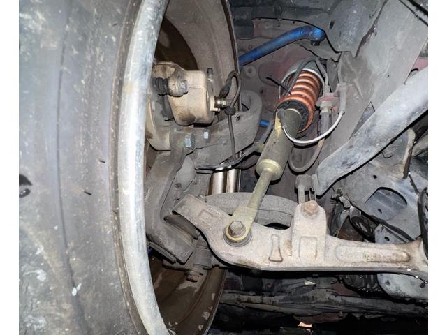 スカイライン ３５０ＧＴ　プレミアム　即ドリ仕様，６速ＭＴ，ＨＰＩラジエタ，ＨＰＩオイルクーラー，マフラー，ＯＲＣクラッチ，ニスモデフ，切角ＵＰ，ロベルタ，車高調，マジョーラオールペン，フルエアロ，ＷＯＲＫ２０インチ，セキュリティｅｔｃ．（19枚目）