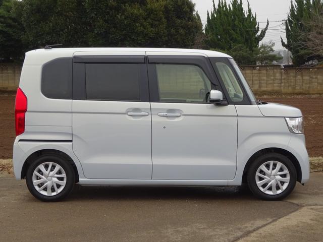 Ｎ－ＢＯＸ ＥＸ　助手席スーパースライドセパレートシート　両側パワースライドドア　９インチ純正カーナビ　ＤＶＤ再生　１２セグテレビ　ナビ連動前後撮影ドライブレコーダー　ＥＴＣ　ユーザー買取仕入　ワンオーナー　禁煙車（4枚目）