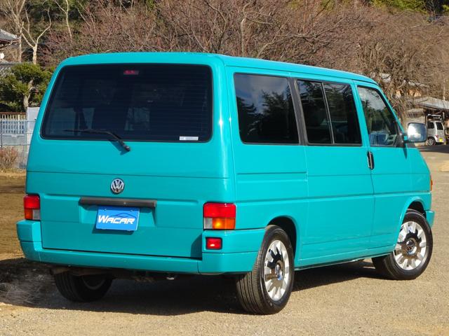 ヴァナゴン ＧＬ　ワンオーナー　禁煙車　ユーザー様直接買取仕入　修復歴無し　カロッツェリア製ｂｌｕｅｔｏｏｔｈオーディオＣＤチューナー　１６インチアルミホイール　リヤクーラー　リヤヒーター（6枚目）