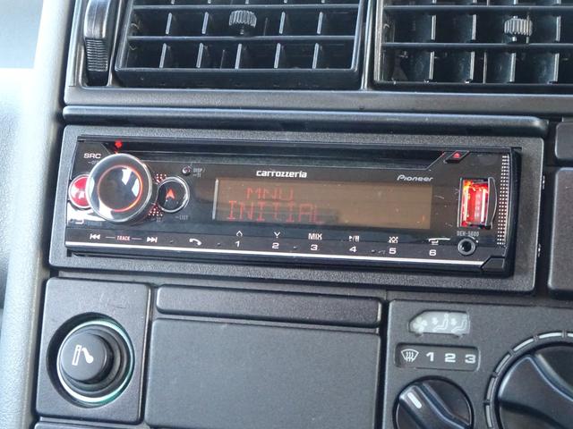 ヴァナゴン ＧＬ　ワンオーナー　禁煙車　ユーザー様直接買取仕入　修復歴無し　カロッツェリア製ｂｌｕｅｔｏｏｔｈオーディオＣＤチューナー　１６インチアルミホイール　リヤクーラー　リヤヒーター（10枚目）