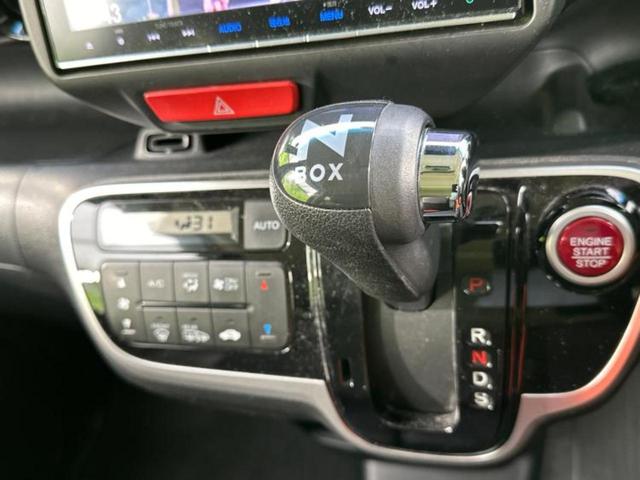 Ｎ－ＢＯＸカスタム ４ＷＤターボＳＳパッケージ　純正　８インチ　ナビ／シティーブレーキアクティブシステム（ホンダ）／両側電動スライドドア／シートヒーター　前席／シート　ハーフレザー／ヘッドランプ　ＬＥＤ／Ｂｌｕｅｔｏｏｔｈ接続／ＥＴＣ　バックカメラ（18枚目）