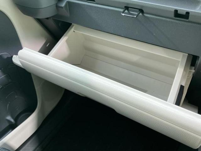 シエンタ ４ＷＤハイブリッドＺ　保証書／ディスプレイオーディオ＋ナビ９インチ／衝突安全装置／両側電動スライドドア／シートヒーター　前席／パノラミックビューモニター／車線逸脱防止支援システム／ヘッドランプ　ＬＥＤ　衝突被害軽減システム（35枚目）