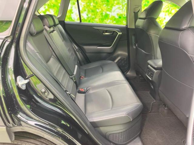 ＲＡＶ４ ４ＷＤハイブリッドＧ　サンルーフ／保証書／ディスプレイオーディオ＋ナビ／デジタルインナーミラー／衝突安全装置／シートヒーター／車線逸脱防止支援システム／シート　合皮／電動バックドア／ヘッドランプ　ＬＥＤ／ＥＴＣ　４ＷＤ（5枚目）