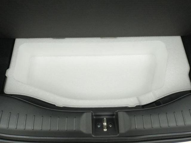 フィット 4WDリュクス 保証書/純正 9インチ SDナビ/ホンダセンシング/シートヒーター 前席/マルチビューカメラシステム/車線逸脱防止支援システム/シート ハーフレザー/ヘッドランプ LED/Bluetooth接続(24枚目)