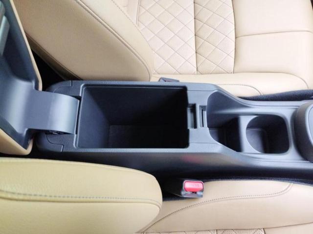 フィット 4WDリュクス 保証書/純正 9インチ SDナビ/ホンダセンシング/シートヒーター 前席/マルチビューカメラシステム/車線逸脱防止支援システム/シート ハーフレザー/ヘッドランプ LED/Bluetooth接続(32枚目)