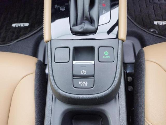 フィット 4WDリュクス 保証書/純正 9インチ SDナビ/ホンダセンシング/シートヒーター 前席/マルチビューカメラシステム/車線逸脱防止支援システム/シート ハーフレザー/ヘッドランプ LED/Bluetooth接続(41枚目)