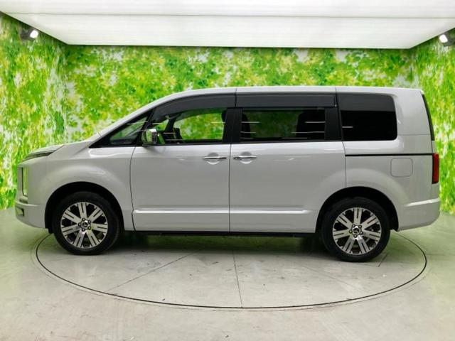 デリカD:5 4WD P 衝突安全装置/両側電動スライドドア/シートヒーター/車線逸脱防止支援システム/電動バックドア/ヘッドランプ LED/EBD付ABS/横滑り防止装置/アイドリングストップ/エアバッグ 運転席 4WD(2枚目)