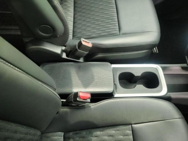 ノア 4WDハイブリッドS-Z 保証書/ディスプレイオーディオ10.5インチ/衝突安全装置/両側電動スライドドア/シートヒーター/車線逸脱防止支援システム/ヘッドランプ LED/EBD付ABS/横滑り防止装置 衝突被害軽減システム(34枚目)