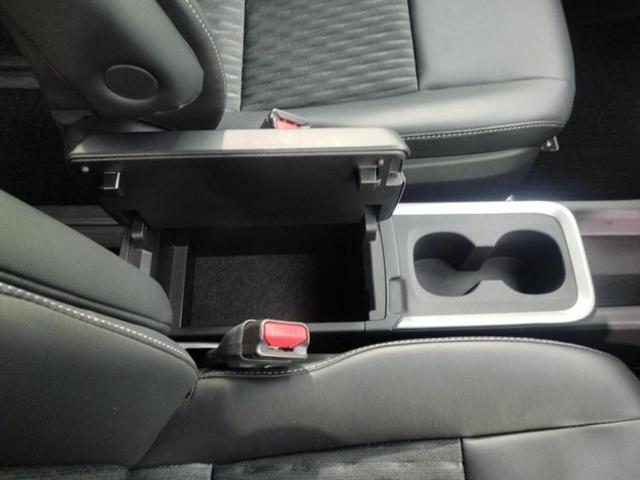 ノア 4WDハイブリッドS-Z 保証書/ディスプレイオーディオ10.5インチ/衝突安全装置/両側電動スライドドア/シートヒーター/車線逸脱防止支援システム/ヘッドランプ LED/EBD付ABS/横滑り防止装置 衝突被害軽減システム(35枚目)