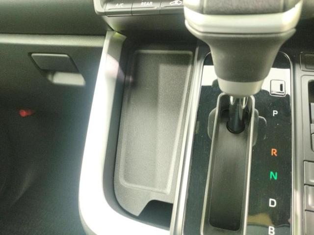 ノア 4WDハイブリッドS-Z 保証書/ディスプレイオーディオ10.5インチ/衝突安全装置/両側電動スライドドア/シートヒーター/車線逸脱防止支援システム/ヘッドランプ LED/EBD付ABS/横滑り防止装置 衝突被害軽減システム(41枚目)