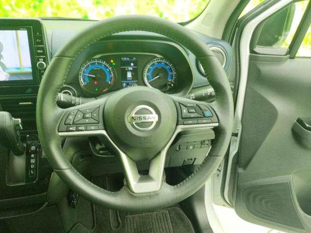 デイズ ４ＷＤハイウェイスターＸプロパイロットエディション　保証書／純正　９インチ　ＳＤナビ／衝突安全装置／シートヒーター　前席／アラウンドビューモニター／車線逸脱防止支援システム／プロパイロット／ドライブレコーダー　前後／ヘッドランプ　ＬＥＤ　全周囲カメラ（16枚目）