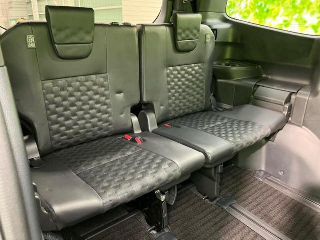 ヴォクシー 4WDハイブリッドS-Z 保証書/ディスプレイオーディオ+ナビ/デジタルインナーミラー/衝突安全装置/両側電動スライドドア/シートヒーター/パノラミックビューモニター/車線逸脱防止支援システム/シート ハーフレザー 4WD(6枚目)