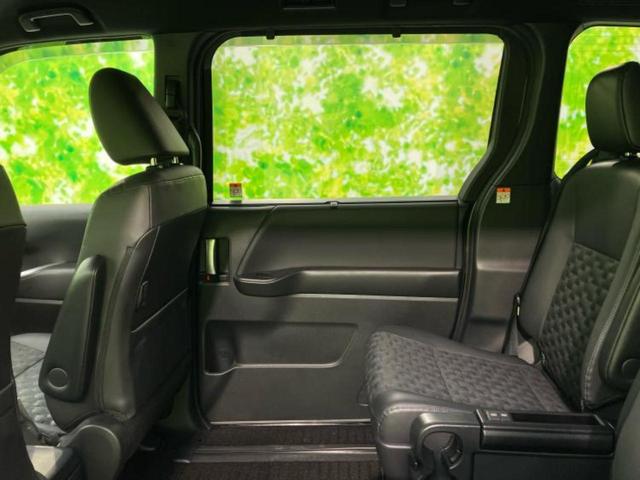 ヴォクシー 4WDハイブリッドS-Z 保証書/ディスプレイオーディオ+ナビ/デジタルインナーミラー/衝突安全装置/両側電動スライドドア/シートヒーター/パノラミックビューモニター/車線逸脱防止支援システム/シート ハーフレザー 4WD(23枚目)