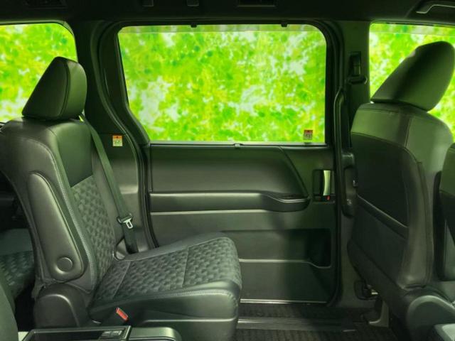 ヴォクシー 4WDハイブリッドS-Z 保証書/ディスプレイオーディオ+ナビ/デジタルインナーミラー/衝突安全装置/両側電動スライドドア/シートヒーター/パノラミックビューモニター/車線逸脱防止支援システム/シート ハーフレザー 4WD(25枚目)