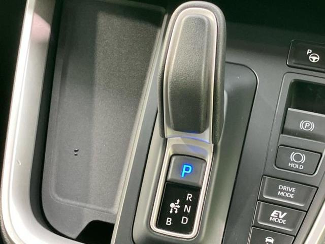 ヴォクシー 4WDハイブリッドS-Z 保証書/ディスプレイオーディオ+ナビ/デジタルインナーミラー/衝突安全装置/両側電動スライドドア/シートヒーター/パノラミックビューモニター/車線逸脱防止支援システム/シート ハーフレザー 4WD(27枚目)