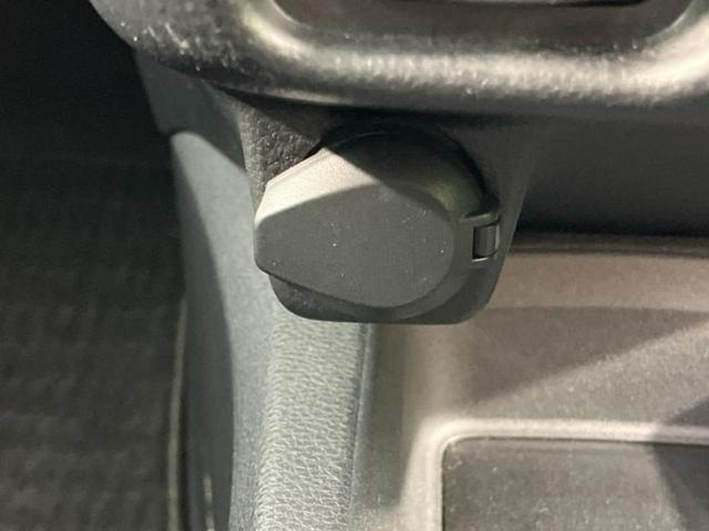 ヴォクシー 4WDハイブリッドS-Z 保証書/ディスプレイオーディオ+ナビ/デジタルインナーミラー/衝突安全装置/両側電動スライドドア/シートヒーター/パノラミックビューモニター/車線逸脱防止支援システム/シート ハーフレザー 4WD(46枚目)