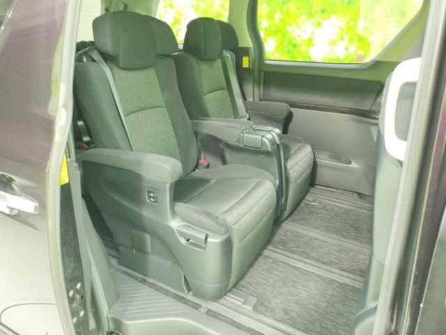 ヴェルファイア 4WD2.4Z Gエディション 新品タイヤ/保証書/社外 8インチ SDナビ/両側電動スライドドア/電動バックドア/ドライブレコーダー 前後/ヘッドランプ HID/ETC/EBD付ABS/横滑り防止装置/クルーズコントロール 4WD(5枚目)