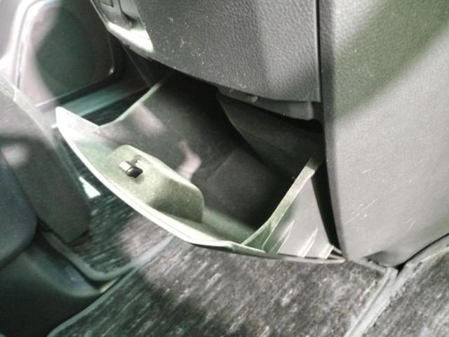 ヴェルファイア 4WD2.4Z Gエディション 新品タイヤ/保証書/社外 8インチ SDナビ/両側電動スライドドア/電動バックドア/ドライブレコーダー 前後/ヘッドランプ HID/ETC/EBD付ABS/横滑り防止装置/クルーズコントロール 4WD(45枚目)