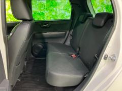 ＷＥＣＡＲＳでは各商談席に大型モニターをご用意しております！見やすい大画面でゆったりと全国の在庫をご覧いただけます！是非ご来店お待ちしております！ 7