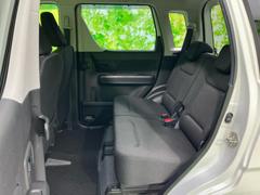 ＷＥＣＡＲＳでは各商談席に大型モニターをご用意しております！見やすい大画面でゆったりと全国の在庫をご覧いただけます！是非ご来店お待ちしております！ 7