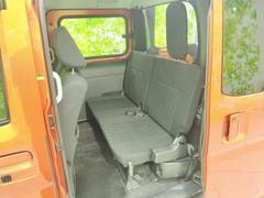 ＷＥＣＡＲＳでは各商談席に大型モニターをご用意しております！見やすい大画面でゆったりと全国の在庫をご覧いただけます！是非ご来店お待ちしております！ 7