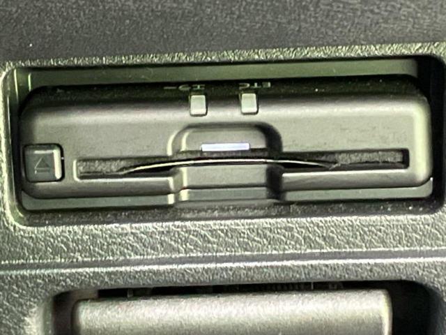 ノート 4WDオーテッククロスオーバーFOUR 保証書/純正 9インチ SDナビ/インテリジェントルームミラー/衝突安全装置/シートヒーター/車線逸脱防止支援システム/シート ハーフレザー/ヘッドランプ LED/ETC/EBD付ABS ワンオーナー(24枚目)