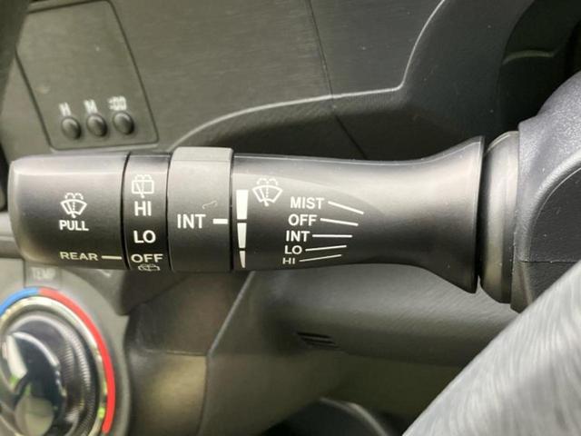 アクア S 保証書/純正 SDナビ/パーキングアシスト バックガイド/Bluetooth接続/ETC/EBD付ABS/横滑り防止装置/アイドリングストップ/バックモニター/フルセグTV/DVD/禁煙車 DVD再生(17枚目)