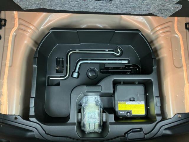 アクア S 保証書/純正 SDナビ/パーキングアシスト バックガイド/Bluetooth接続/ETC/EBD付ABS/横滑り防止装置/アイドリングストップ/バックモニター/フルセグTV/DVD/禁煙車 DVD再生(25枚目)