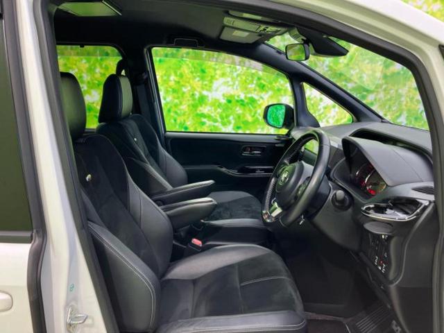 ヴォクシー ZS GRスポーツ 新品タイヤ/保証書/社外 10インチ SDナビ/フリップダウンモニター 社外 10.2インチ/トヨタセーフティセンス/両側電動スライドドア/車線逸脱防止支援システム/ヘッドランプ LED バックカメラ(4枚目)