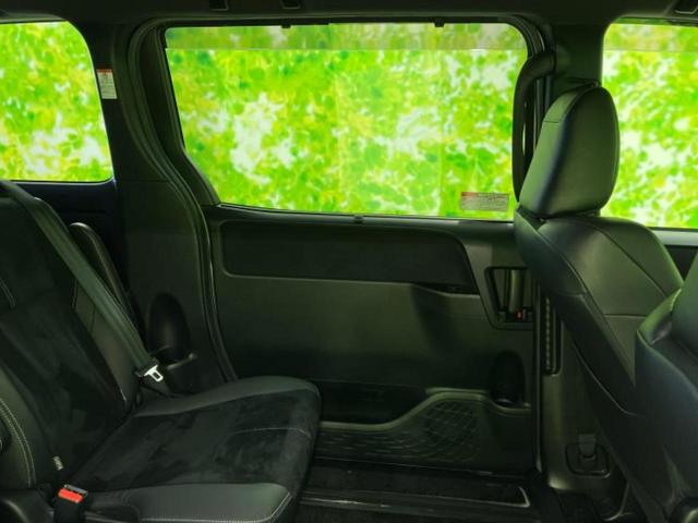 ヴォクシー ZS GRスポーツ 新品タイヤ/保証書/社外 10インチ SDナビ/フリップダウンモニター 社外 10.2インチ/トヨタセーフティセンス/両側電動スライドドア/車線逸脱防止支援システム/ヘッドランプ LED バックカメラ(25枚目)