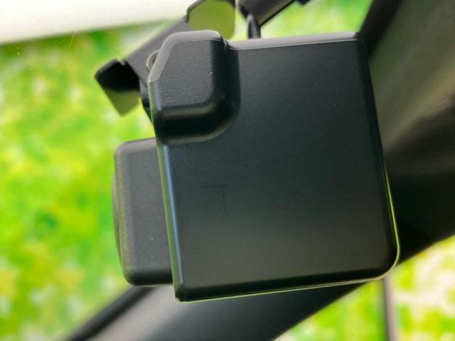 ヴォクシー ZS GRスポーツ 新品タイヤ/保証書/社外 10インチ SDナビ/フリップダウンモニター 社外 10.2インチ/トヨタセーフティセンス/両側電動スライドドア/車線逸脱防止支援システム/ヘッドランプ LED バックカメラ(34枚目)