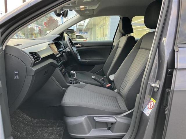 T-クロス TSIアクティブ 新品タイヤ/保証書/純正 9インチ SDナビ/衝突安全装置/車線逸脱防止支援システム/パーキングアシスト バックガイド/ドライブレコーダー 社外/ヘッドランプ LED 衝突被害軽減システム 禁煙車(6枚目)