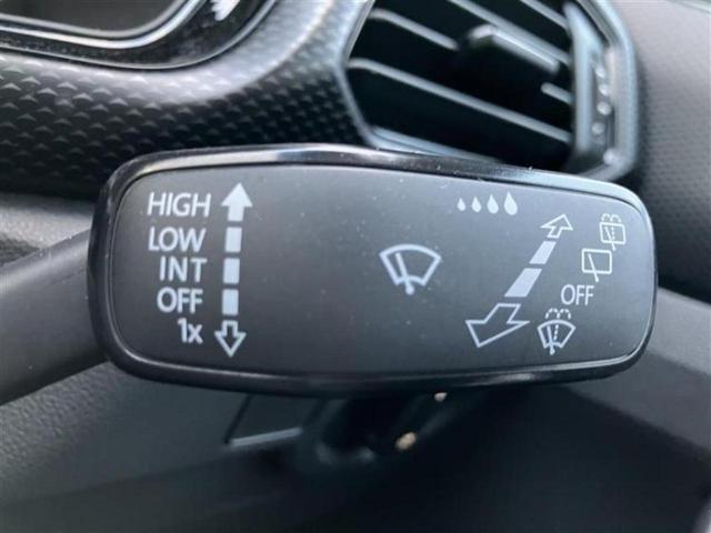 T-クロス TSIアクティブ 新品タイヤ/保証書/純正 9インチ SDナビ/衝突安全装置/車線逸脱防止支援システム/パーキングアシスト バックガイド/ドライブレコーダー 社外/ヘッドランプ LED 衝突被害軽減システム 禁煙車(14枚目)