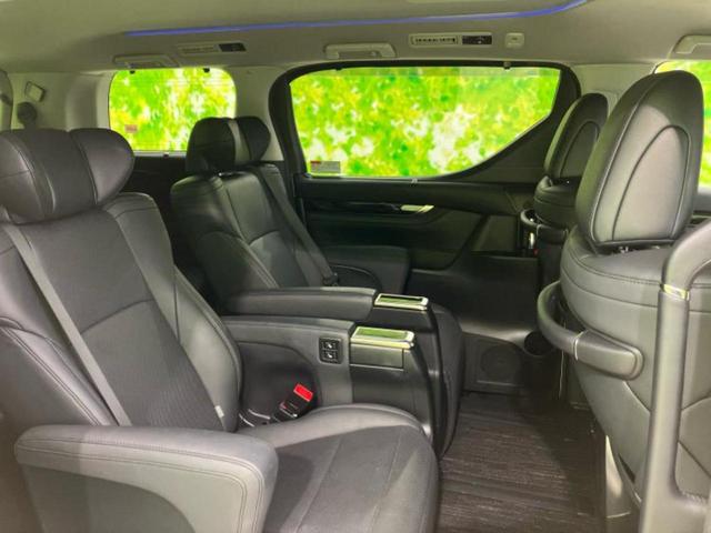 アルファード S Cパッケージ 新品タイヤ/モデリスタエアロ/ディスプレイオーディオ/フリップダウンモニター 純正 12.1インチ/両側電動スライドドア/シートヒーター 前席/車線逸脱防止支援システム/シート フルレザー 革シート(5枚目)