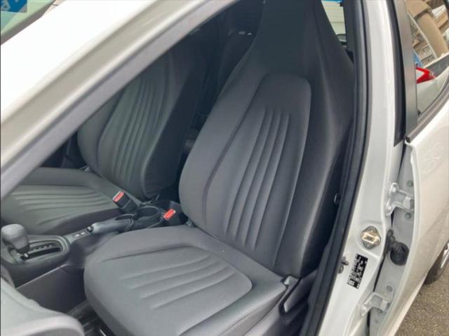 ヤリス X 新品タイヤ/保証書/ディスプレイオーディオ+ナビ8インチ/トヨタセーフティセンス/車線逸脱防止支援システム/パーキングアシスト バックガイド/ドライブレコーダー 前後 衝突被害軽減システム ドラレコ(6枚目)