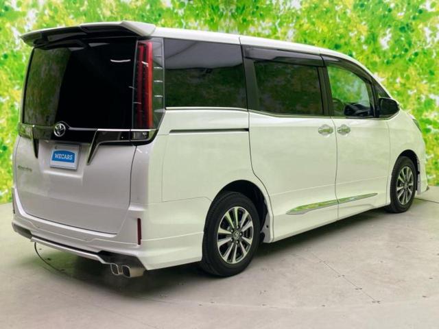 エスクァイア Giプレミアムパッケージブラックテーラード 新品タイヤ/モデリスタエアロ/保証書/社外 11インチ SDナビ/フリップダウンモニター 社外 10.1インチ/トヨタセーフティセンス/両側電動スライドドア/シートヒーター 前席 衝突被害軽減システム(3枚目)