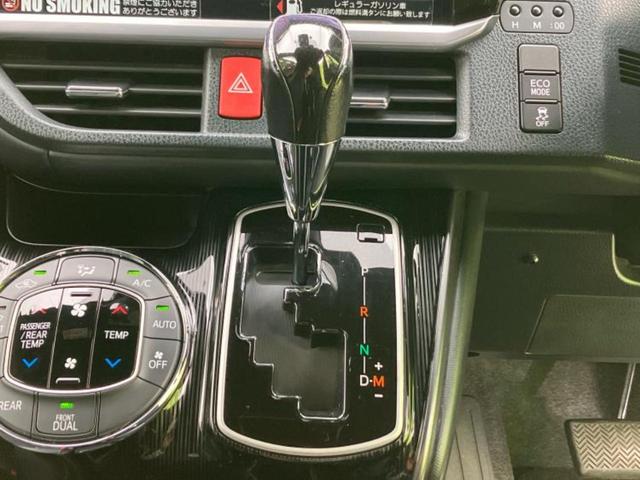 エスクァイア Giプレミアムパッケージブラックテーラード 新品タイヤ/モデリスタエアロ/保証書/社外 11インチ SDナビ/フリップダウンモニター 社外 10.1インチ/トヨタセーフティセンス/両側電動スライドドア/シートヒーター 前席 衝突被害軽減システム(28枚目)