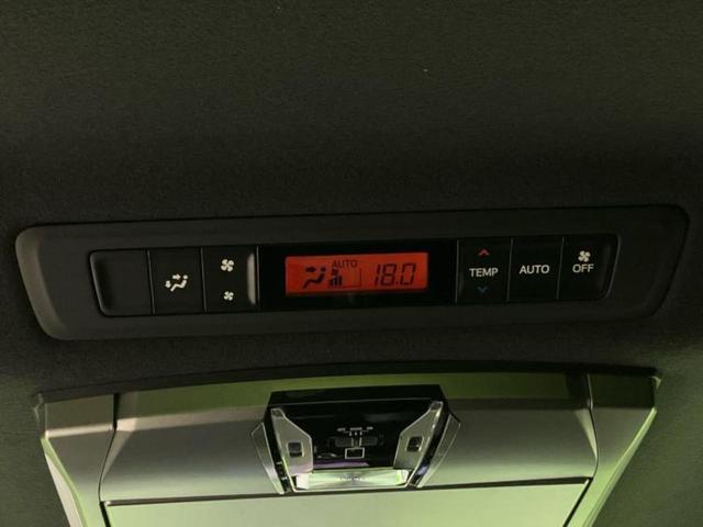 エスクァイア Giプレミアムパッケージブラックテーラード 新品タイヤ/モデリスタエアロ/保証書/社外 11インチ SDナビ/フリップダウンモニター 社外 10.1インチ/トヨタセーフティセンス/両側電動スライドドア/シートヒーター 前席 衝突被害軽減システム(42枚目)