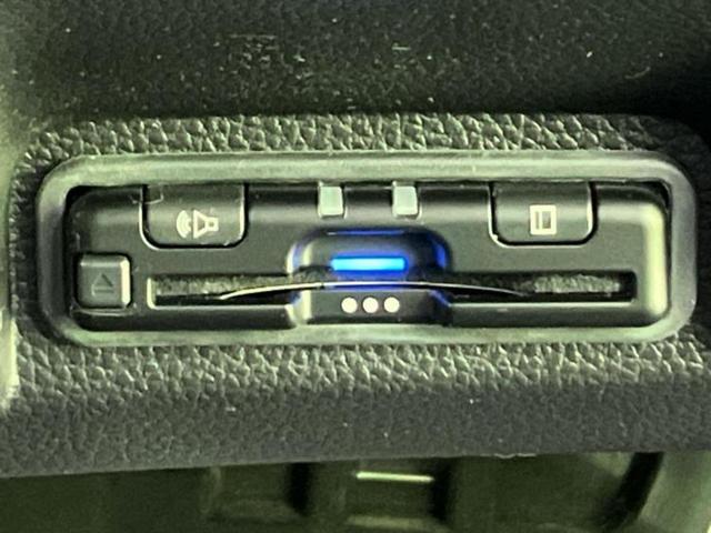 ヴェゼル eHEV Z 保証書/純正 9インチ ナビ/ホンダセンシング/シートヒーター 前席/車線逸脱防止支援システム/電動バックドア/ドライブレコーダー 前後/ヘッドランプ LED/Bluetooth接続/ETC ドラレコ(17枚目)