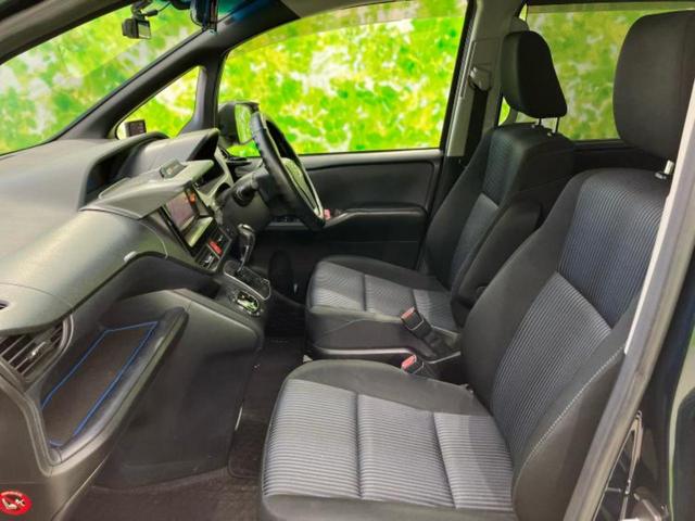 ヴォクシー ４ＷＤ　ＺＳ　新品タイヤ／保証書／社外　ＳＤナビ／フリップダウンモニター　社外　１０．２インチ／両側電動スライドドア／ドライブレコーダー　前後／ヘッドランプ　ＨＩＤ／Ｂｌｕｅｔｏｏｔｈ接続／ＥＴＣ　バックカメラ（7枚目）