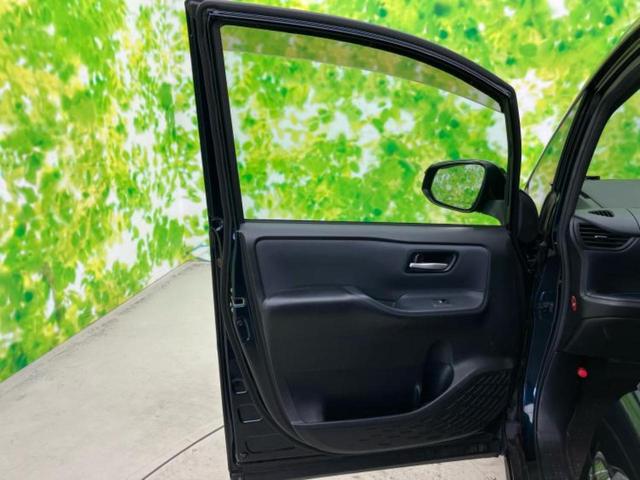 ヴォクシー ４ＷＤ　ＺＳ　新品タイヤ／保証書／社外　ＳＤナビ／フリップダウンモニター　社外　１０．２インチ／両側電動スライドドア／ドライブレコーダー　前後／ヘッドランプ　ＨＩＤ／Ｂｌｕｅｔｏｏｔｈ接続／ＥＴＣ　バックカメラ（23枚目）