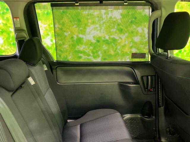 ヴォクシー ４ＷＤ　ＺＳ　新品タイヤ／保証書／社外　ＳＤナビ／フリップダウンモニター　社外　１０．２インチ／両側電動スライドドア／ドライブレコーダー　前後／ヘッドランプ　ＨＩＤ／Ｂｌｕｅｔｏｏｔｈ接続／ＥＴＣ　バックカメラ（25枚目）