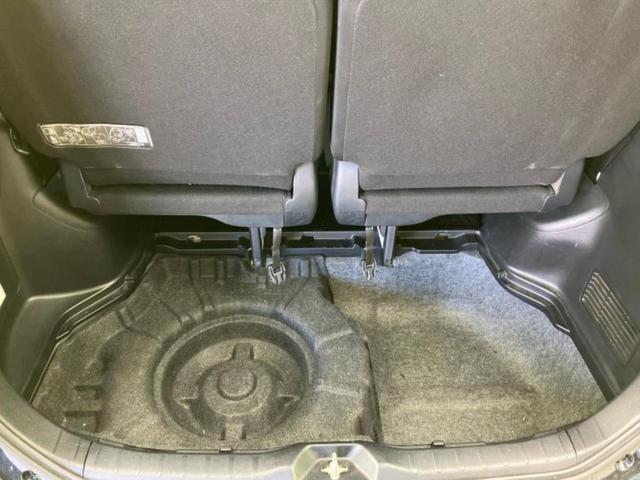 ヴォクシー ４ＷＤ　ＺＳ　新品タイヤ／保証書／社外　ＳＤナビ／フリップダウンモニター　社外　１０．２インチ／両側電動スライドドア／ドライブレコーダー　前後／ヘッドランプ　ＨＩＤ／Ｂｌｕｅｔｏｏｔｈ接続／ＥＴＣ　バックカメラ（27枚目）