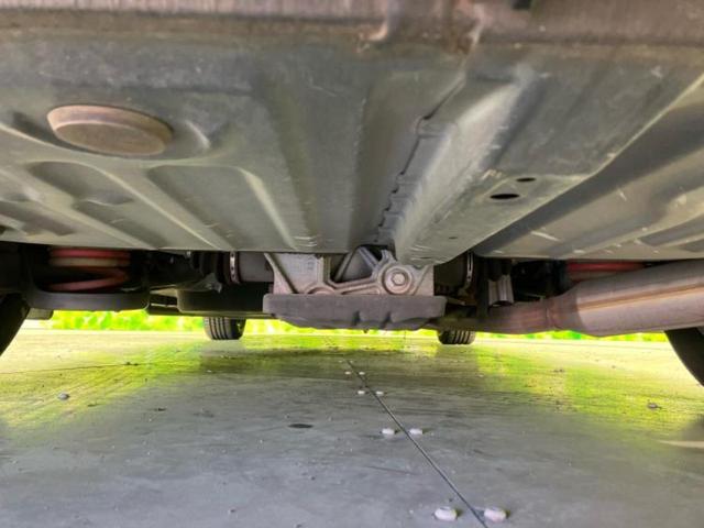 ヴォクシー ４ＷＤ　ＺＳ　新品タイヤ／保証書／社外　ＳＤナビ／フリップダウンモニター　社外　１０．２インチ／両側電動スライドドア／ドライブレコーダー　前後／ヘッドランプ　ＨＩＤ／Ｂｌｕｅｔｏｏｔｈ接続／ＥＴＣ　バックカメラ（47枚目）