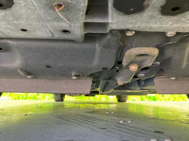 ヴォクシー ４ＷＤ　ＺＳ　新品タイヤ／保証書／社外　ＳＤナビ／フリップダウンモニター　社外　１０．２インチ／両側電動スライドドア／ドライブレコーダー　前後／ヘッドランプ　ＨＩＤ／Ｂｌｕｅｔｏｏｔｈ接続／ＥＴＣ　バックカメラ（48枚目）