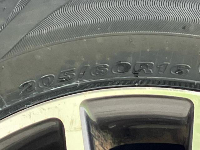 ヴォクシー ４ＷＤ　ＺＳ　新品タイヤ／保証書／社外　ＳＤナビ／フリップダウンモニター　社外　１０．２インチ／両側電動スライドドア／ドライブレコーダー　前後／ヘッドランプ　ＨＩＤ／Ｂｌｕｅｔｏｏｔｈ接続／ＥＴＣ　バックカメラ（52枚目）