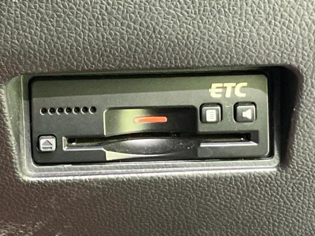 スイフトスポーツ スポーツ　新品タイヤ／保証書／純正　８インチ　ＳＤナビ／衝突安全装置／シートヒーター　運転席／全方位モニター／車線逸脱防止支援システム／ドライブレコーダー　前後／Ｂｌｕｅｔｏｏｔｈ接続／ＥＴＣ／ＥＢＤ付ＡＢＳ（25枚目）